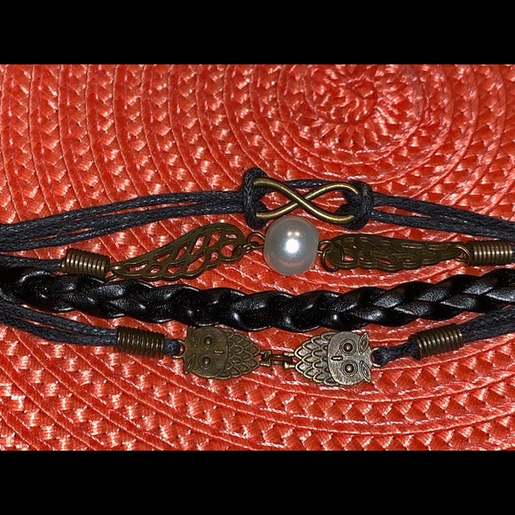 Ashley Bridget Infinity bracelet - Picture 1 of 4